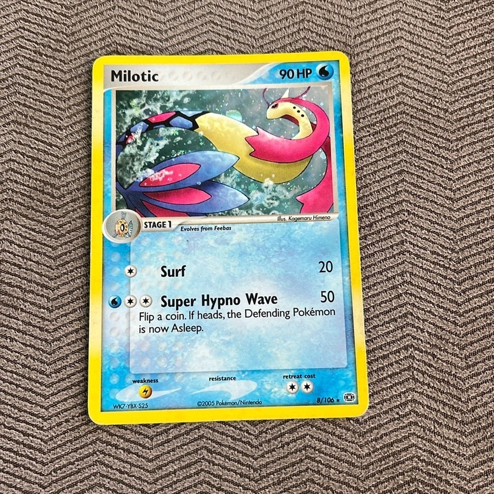 Milotic 2005 blue holographic Pokémon card